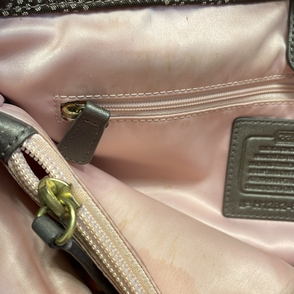 Beautiful Chocolate Brown Coach Purse - Picture 12 of 17